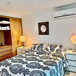 Beautiful 2 Bedroom Ocean View Condo In Cartagena