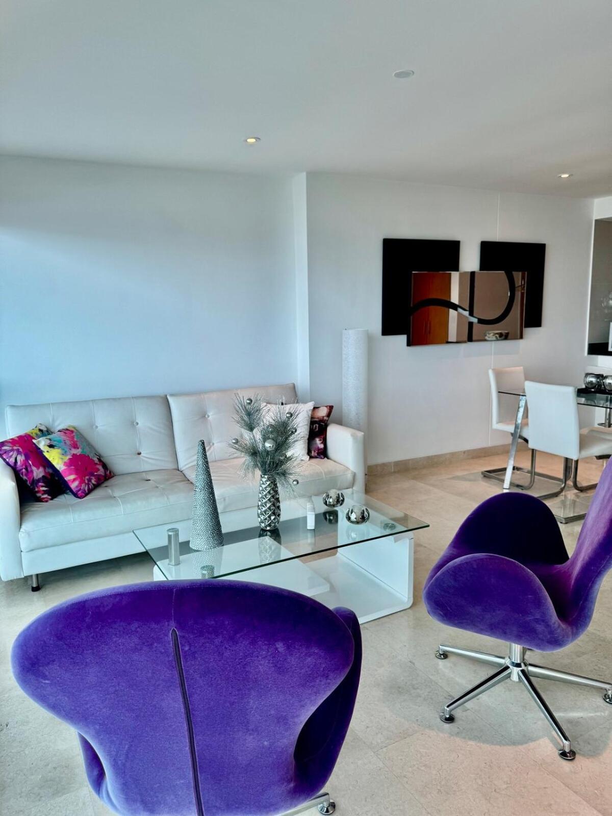 Beautiful 2 Bedroom Ocean View In Cartagena