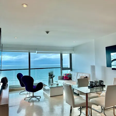 Beautiful 2 Bedroom Ocean View In